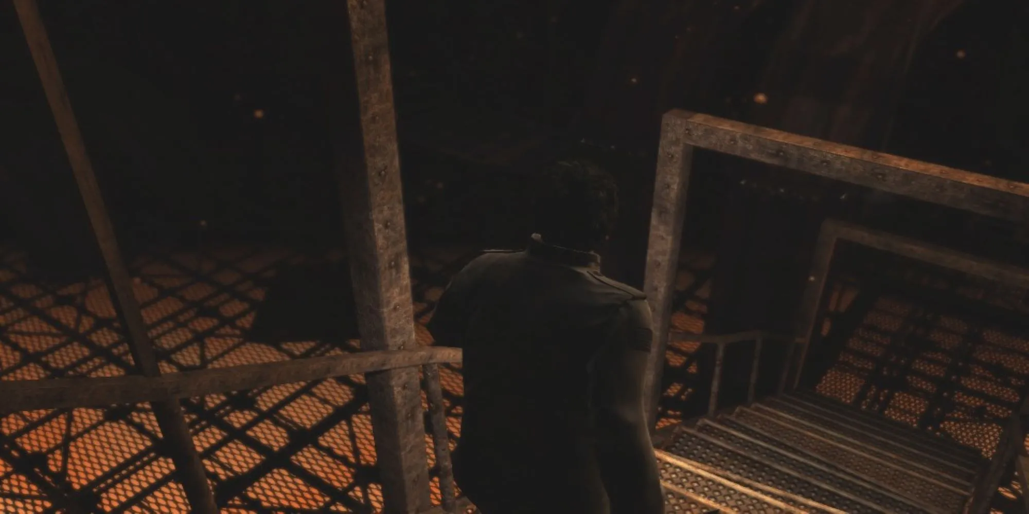 Alex Shepherd từ Silent Hill Homecoming điều hướng tại Otherworld