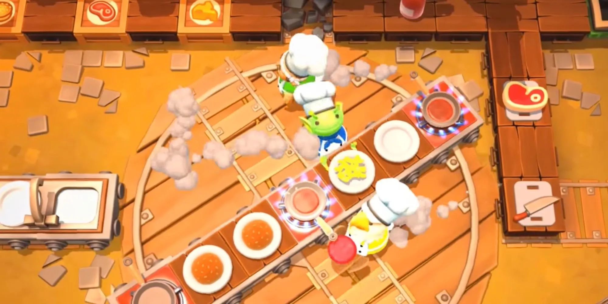 Ba người chơi đang nấu ăn trên một bản đồ xoay vòng trong Overcooked 2