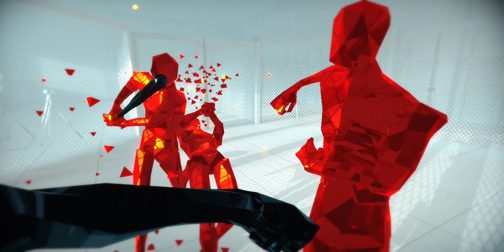 Cảnh chiến đấu với kẻ địch đỏ trong game Superhot với thời gian chậm lại