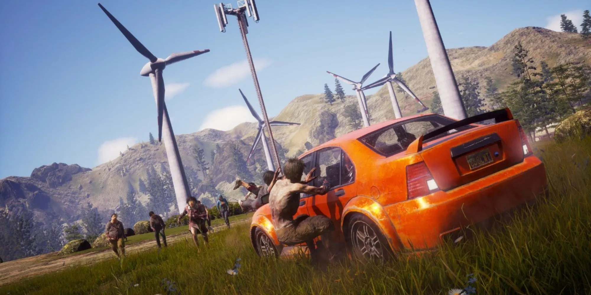 Chiếc xe màu cam bị đám xác sống tấn công trong State of Decay 2, với cối xay gió xa xa