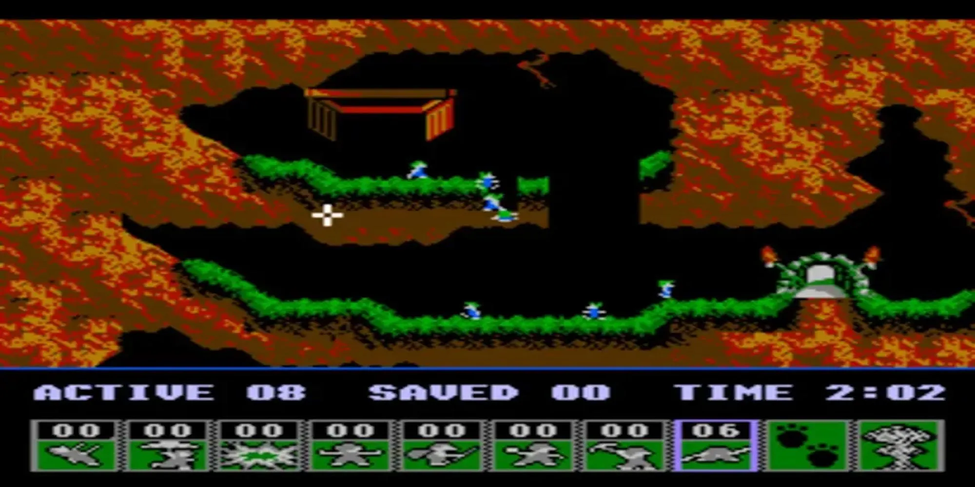 Đám đông Lemmings tóc xanh đang di chuyển trên một đường đi trong màn chơi của game giải đố Lemmings cổ điển, thể hiện môi trường màn chơi phức tạp với các chướng ngại vật.