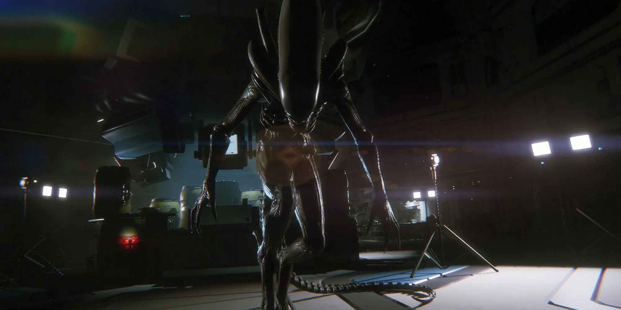 Một cảnh cận mặt của Xenomorph đáng sợ trong Alien Isolation.