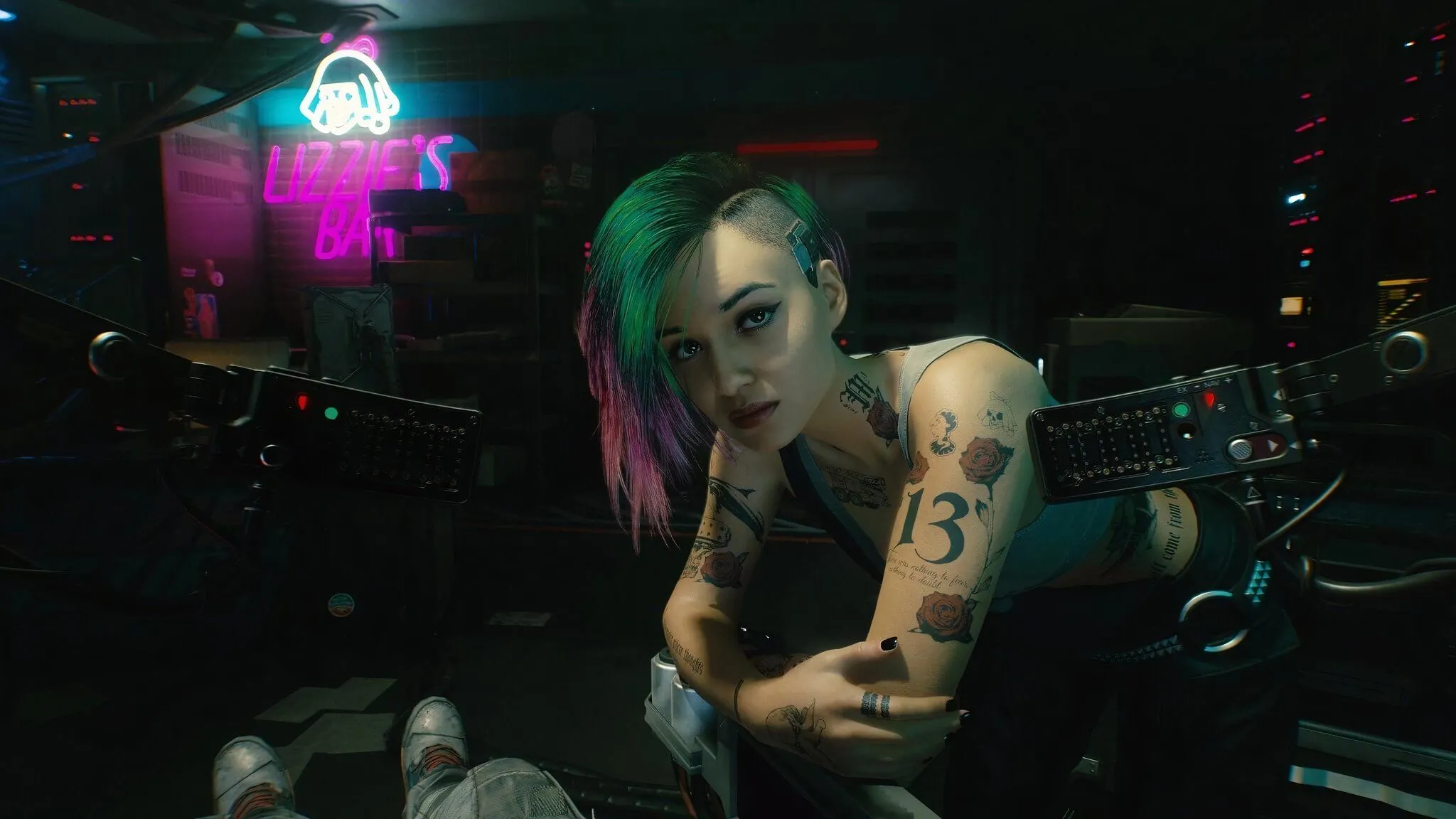 Nhân vật Judy Alvarez trong game Cyberpunk 2077, một tựa game AAA trưởng thành