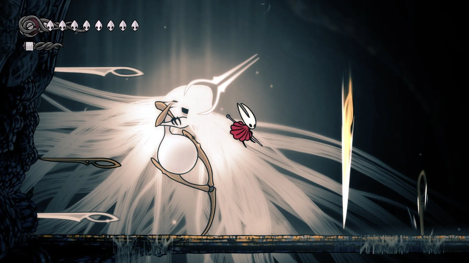 Hornet né tránh những đòn tấn công tơ nhện từ Grand Mother Silk trong Hollow Knight Silksong